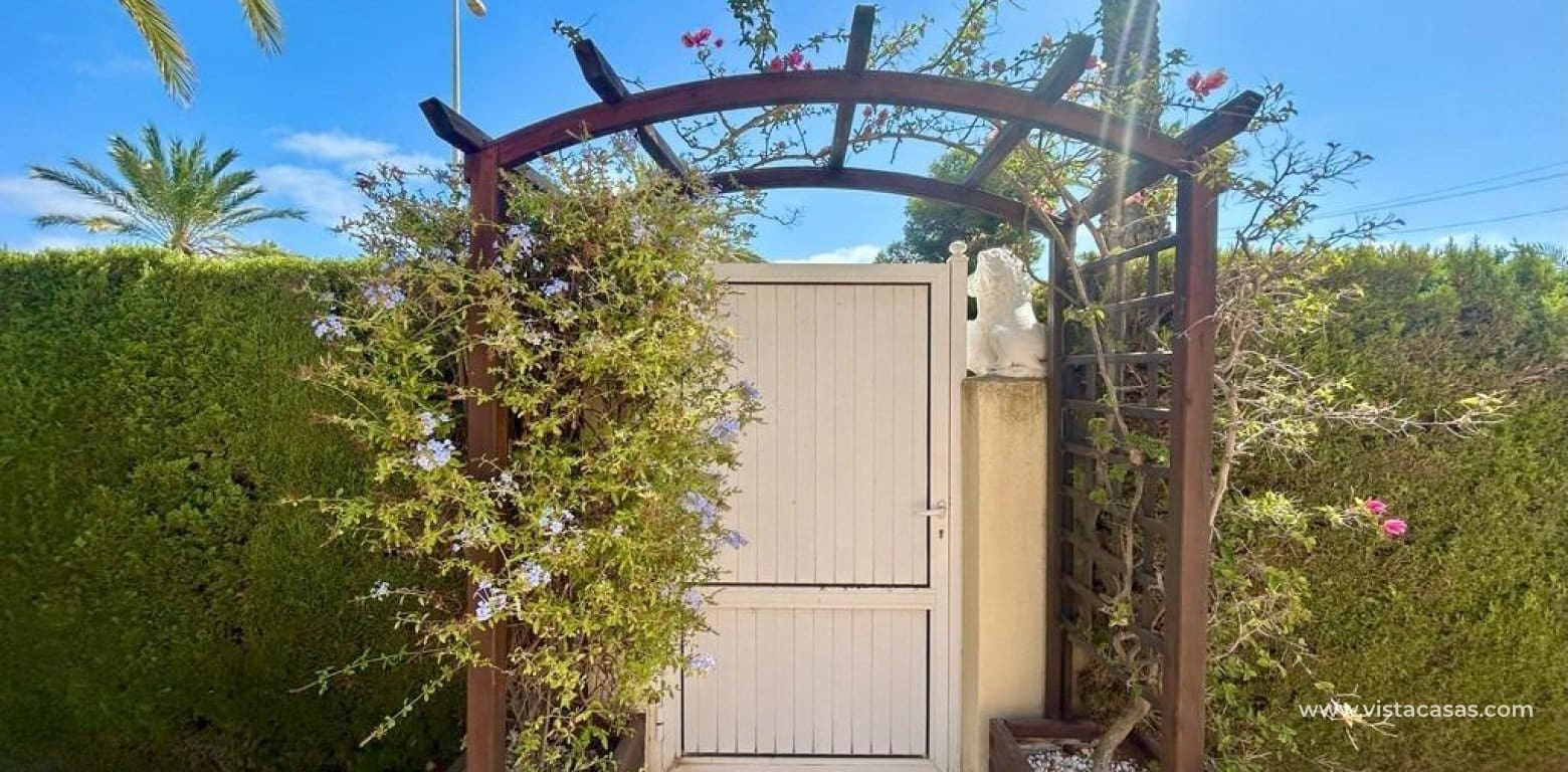 Chalet de 3 habitaciones en Cabo Roig en venta - 790.000 € (Ref: 9248958)