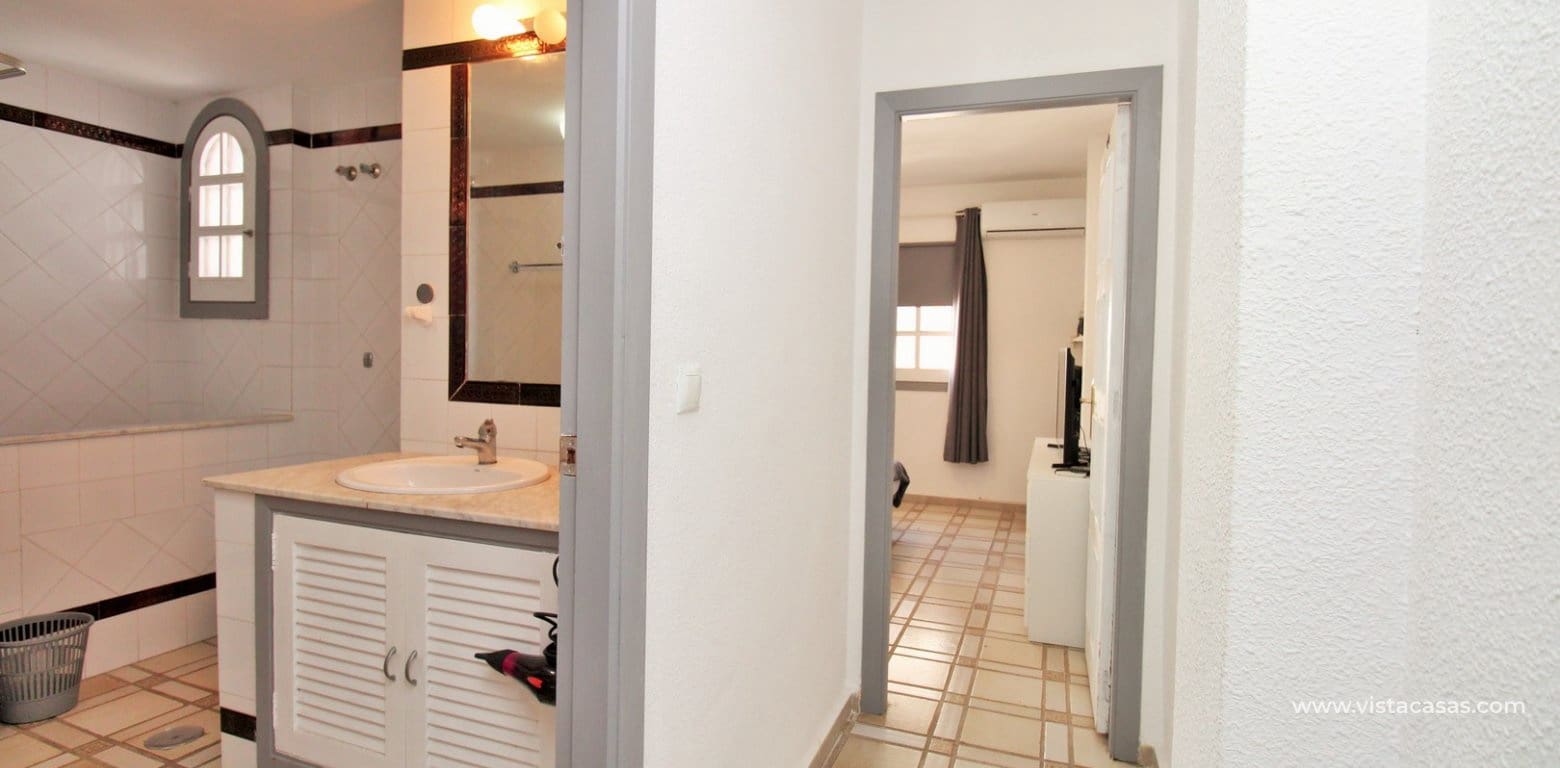 1 sovrum Lägenhet till salu i Villamartin med pool - 129 000 € (Ref: 9253927)