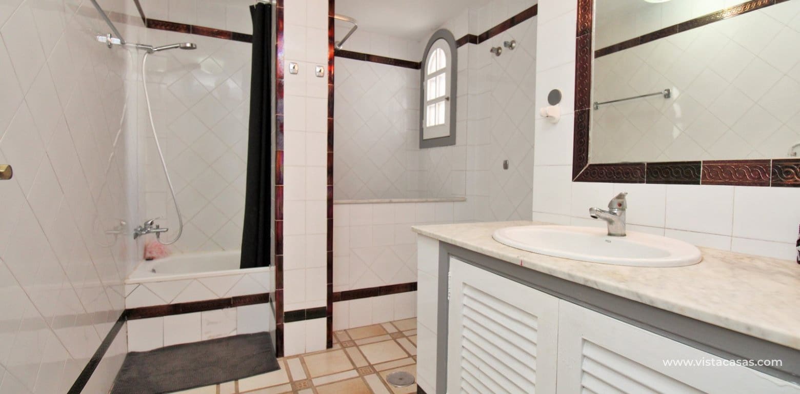 1 sovrum Lägenhet till salu i Villamartin med pool - 129 000 € (Ref: 9253927)