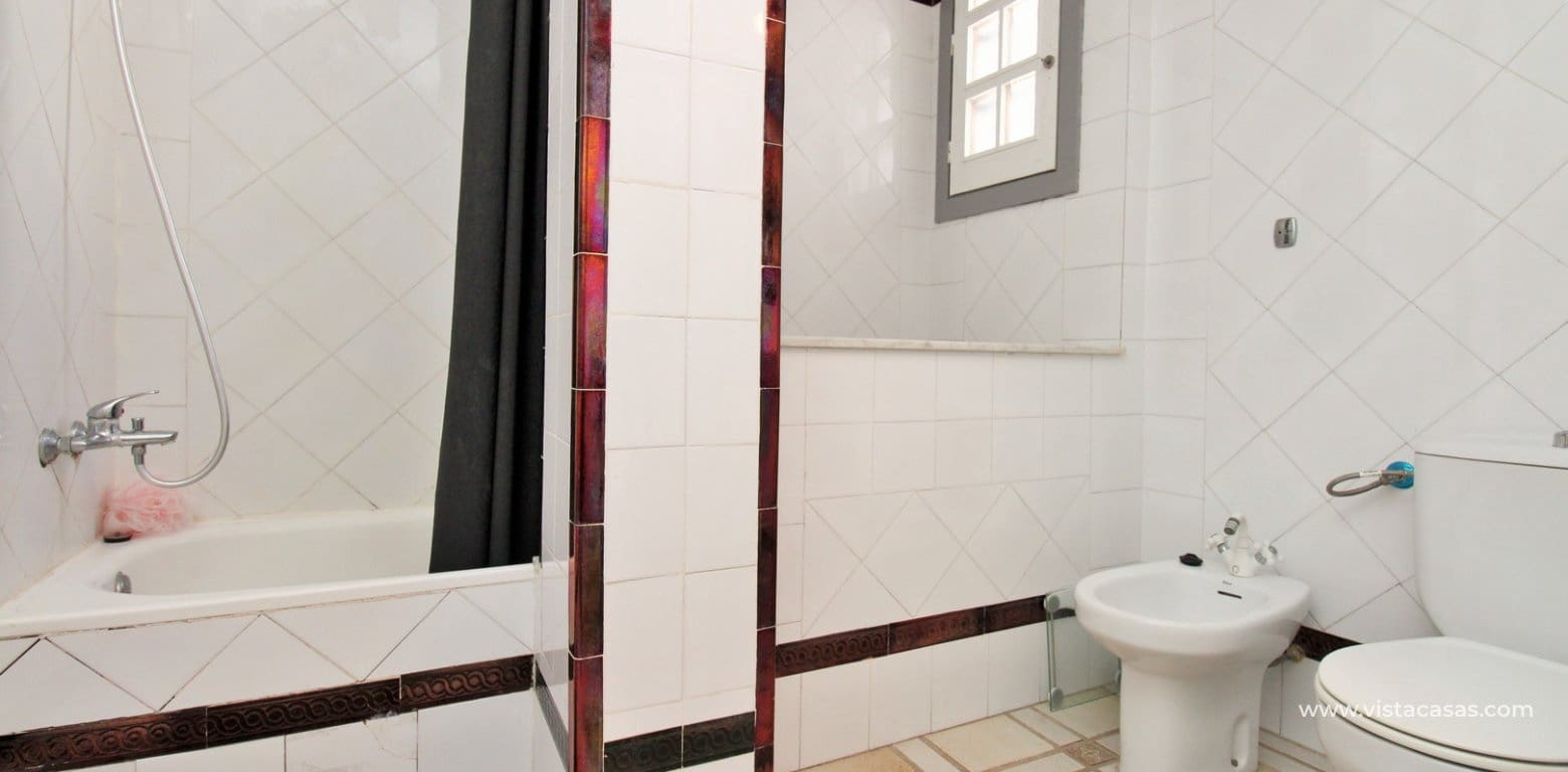 1 sovrum Lägenhet till salu i Villamartin med pool - 129 000 € (Ref: 9253927)