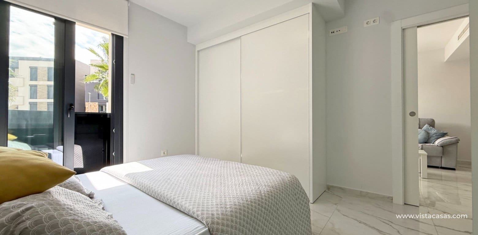 2 slaapkamer Appartement te koop in Villamartin - € 249.000 (Ref: 9266594)