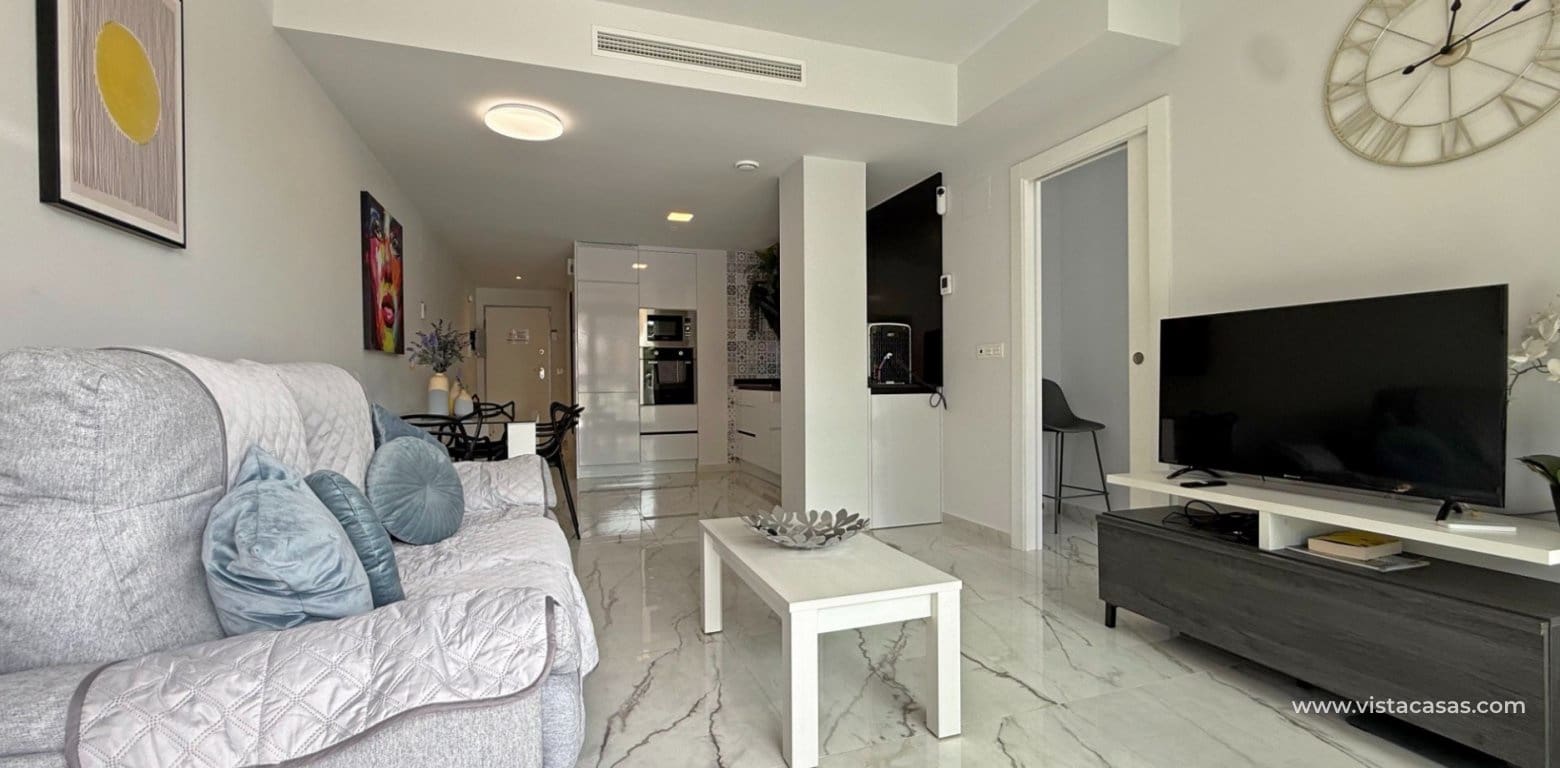 2 slaapkamer Appartement te koop in Villamartin - € 249.000 (Ref: 9266594)