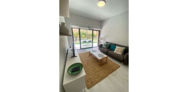 Apartamento de 2 habitaciones en Villamartin, Orihuela en venta - 250.000 € (Ref: 9274151)