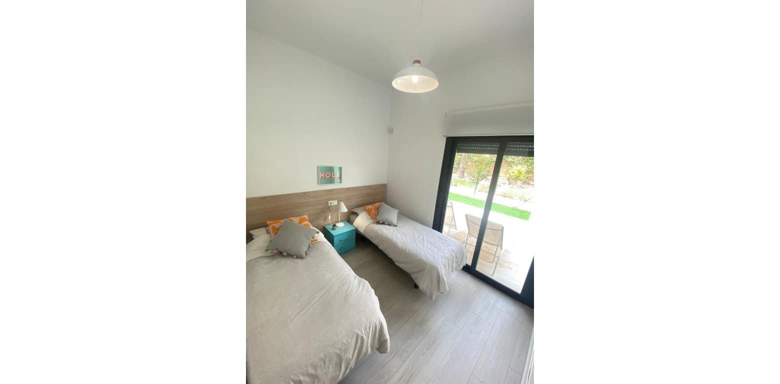 Apartamento de 2 habitaciones en Villamartin en venta - 250.000 € (Ref: 9274151)