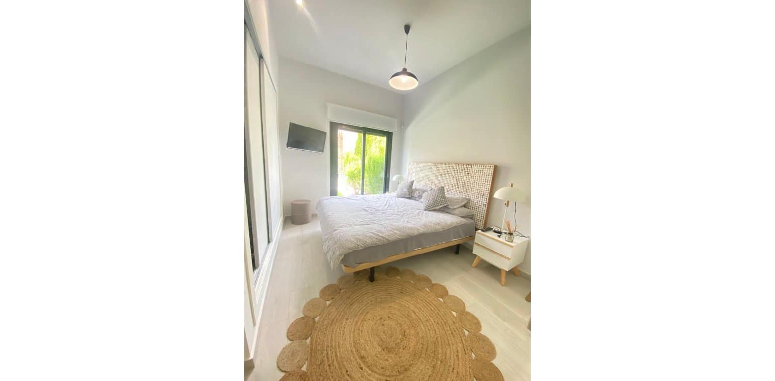 Apartamento de 2 habitaciones en Villamartin en venta - 250.000 € (Ref: 9274151)