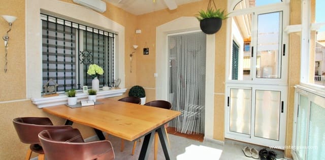 4 slaapkamer Villa te koop in Villamartin, Orihuela met zwembad - € 379.000 (Ref: 9275653)