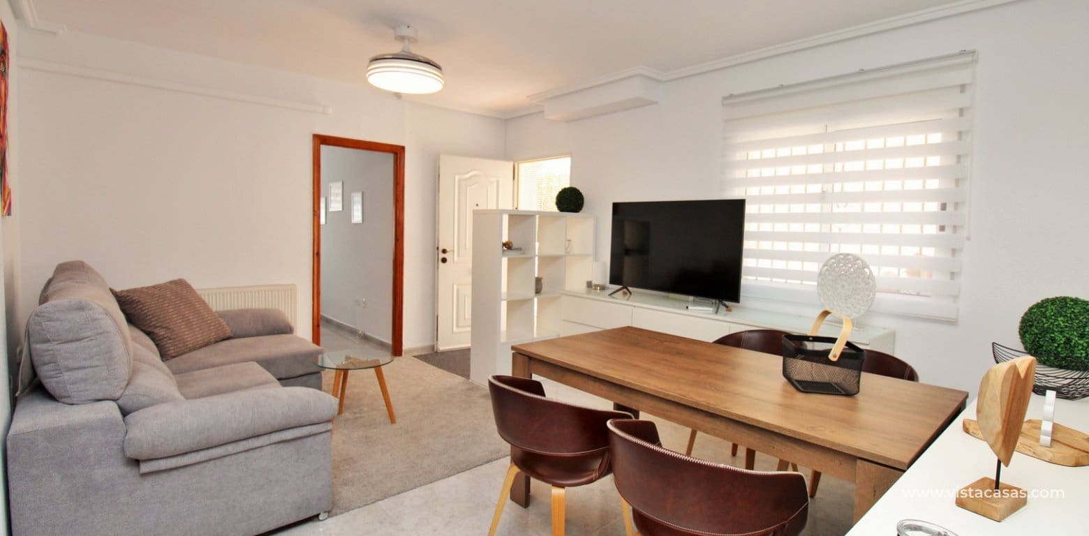 4 slaapkamer Villa te koop in Villamartin met zwembad - € 379.000 (Ref: 9275653)