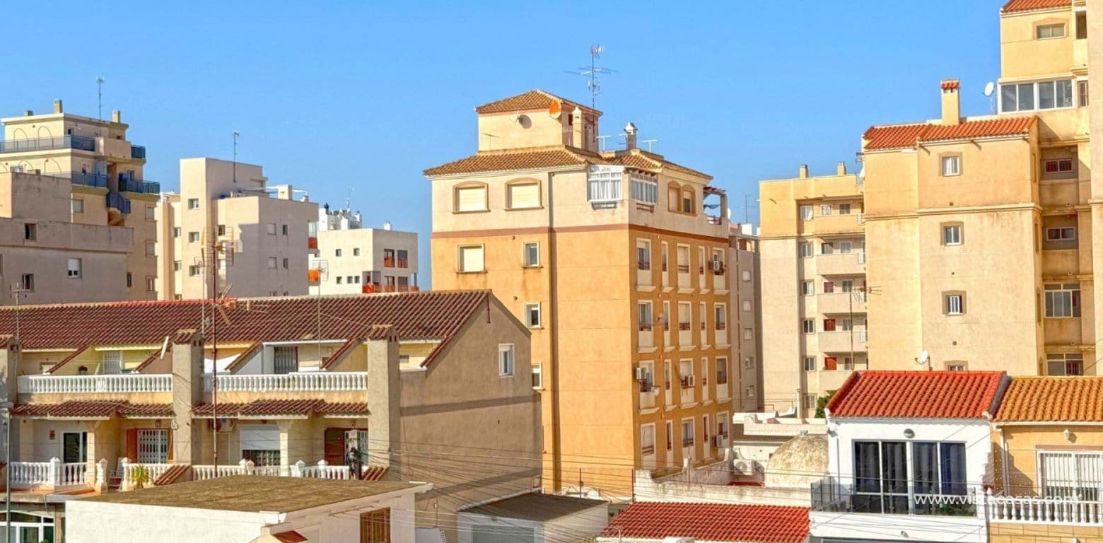 2 bedroom Apartment for sale in Torrevieja - € 119,000 (Ref: 9278157)