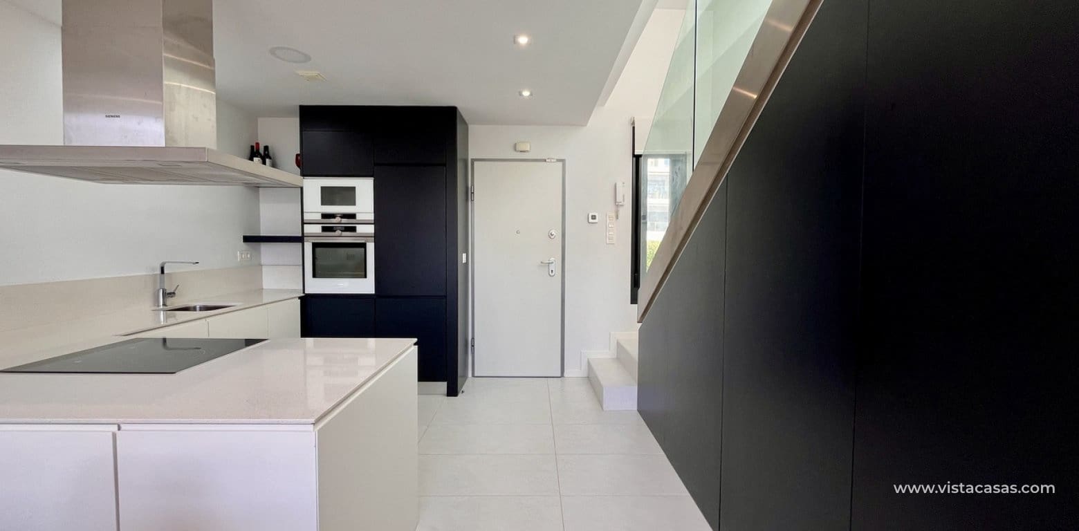 3 bedroom Villa for sale in Villamartin - € 585,000 (Ref: 9285680)