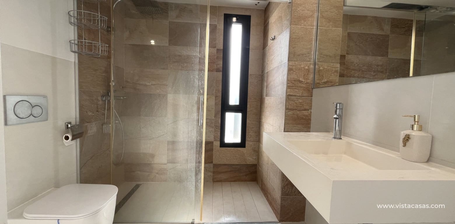 3 bedroom Villa for sale in Villamartin - € 585,000 (Ref: 9285680)