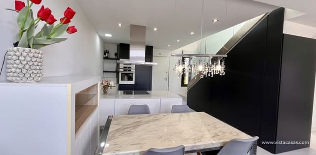 3 camera da letto Villa in vendita in Villamartin, Orihuela - 585.000 € (Rif: 9285680)