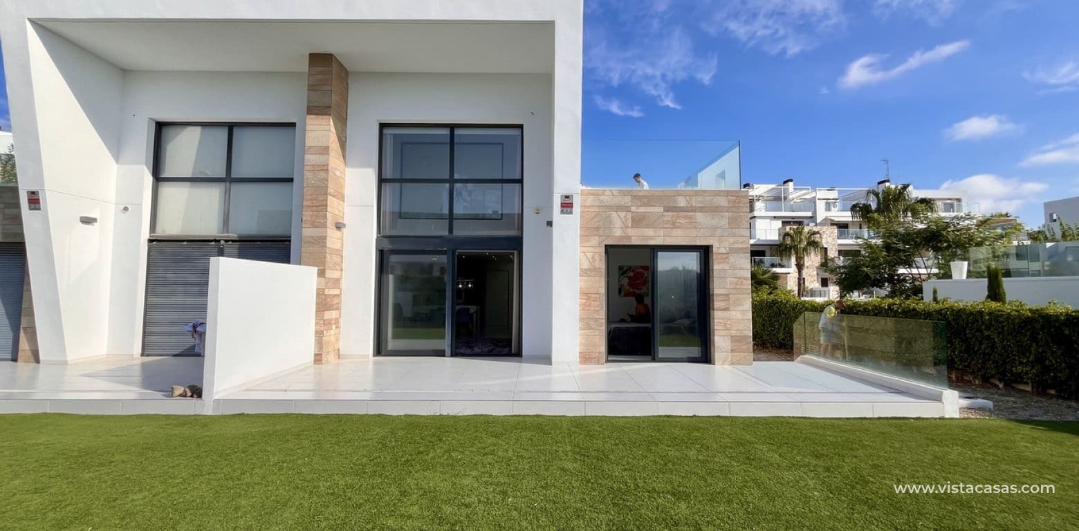 3 bedroom Villa for sale in Villamartin - € 585,000 (Ref: 9285680)