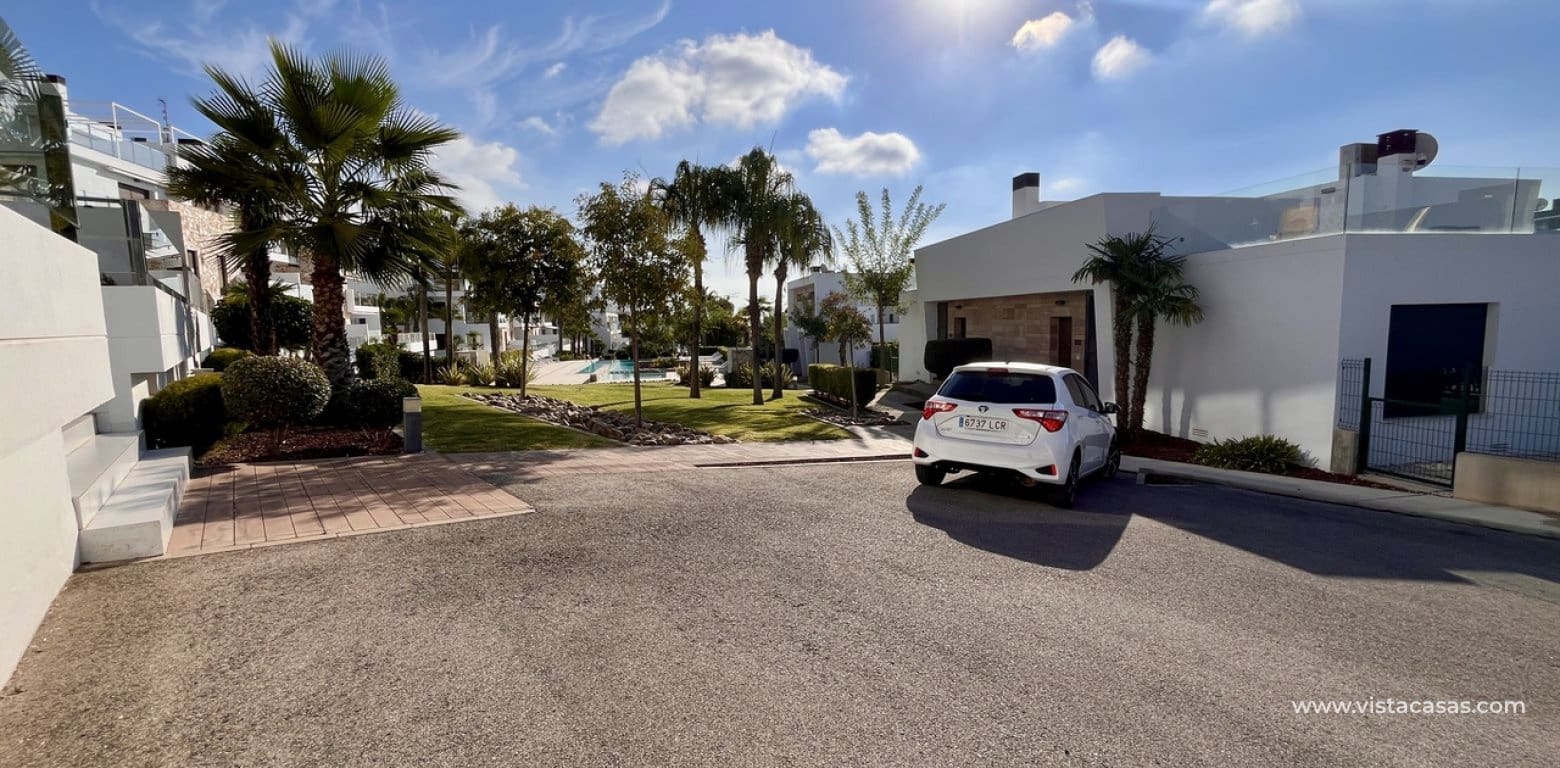 3 bedroom Villa for sale in Villamartin - € 585,000 (Ref: 9285680)