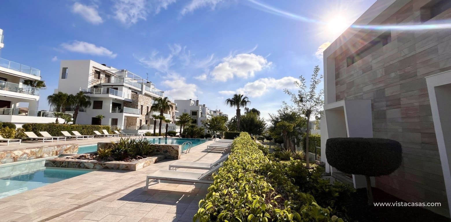 3 bedroom Villa for sale in Villamartin - € 585,000 (Ref: 9285680)