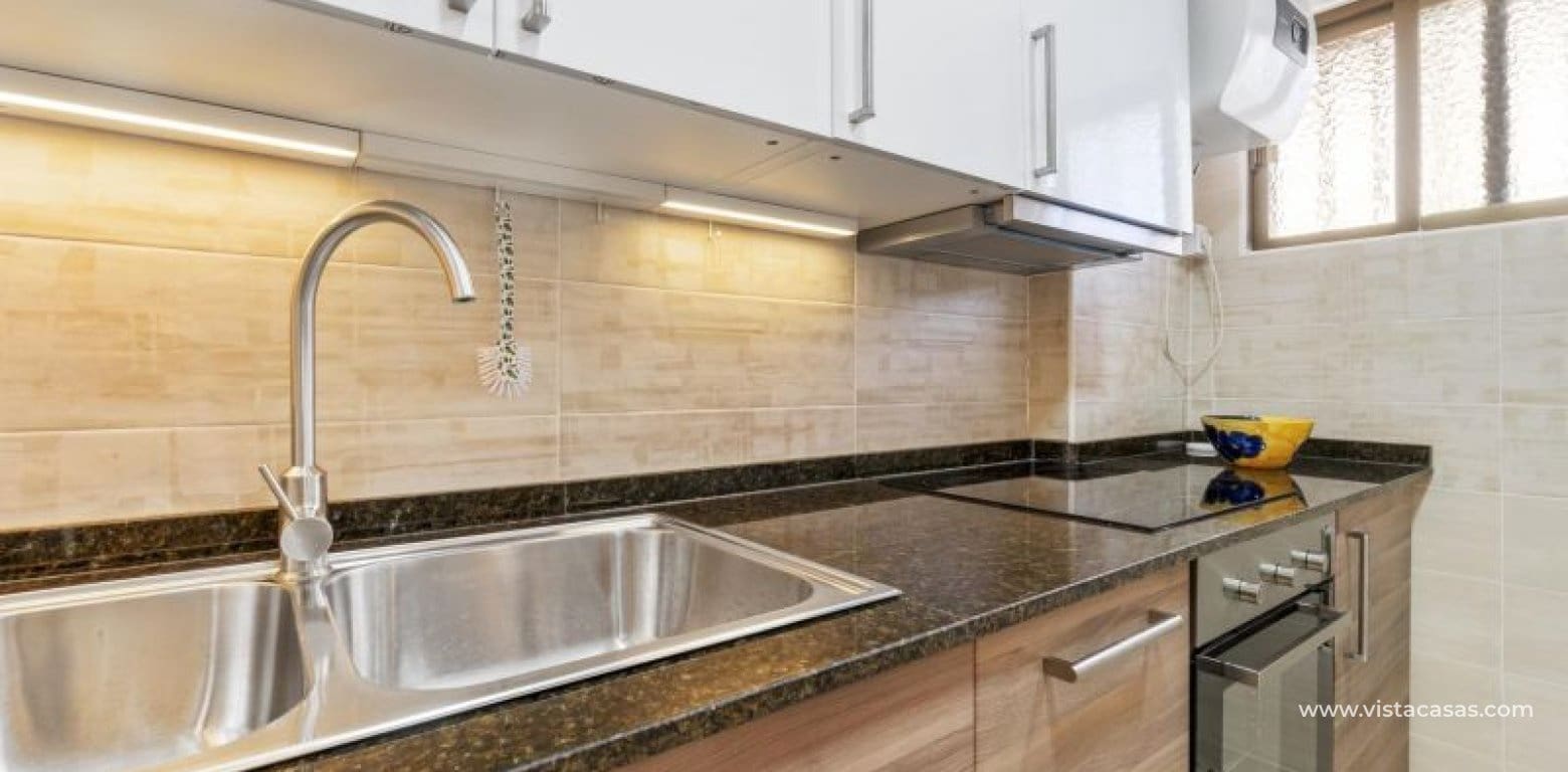 2 slaapkamer Appartement te koop in Torrevieja - € 149.000 (Ref: 9287826)