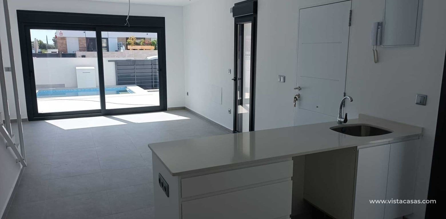 3 slaapkamer Villa te koop in Daya Nueva - € 299.000 (Ref: 9289368)