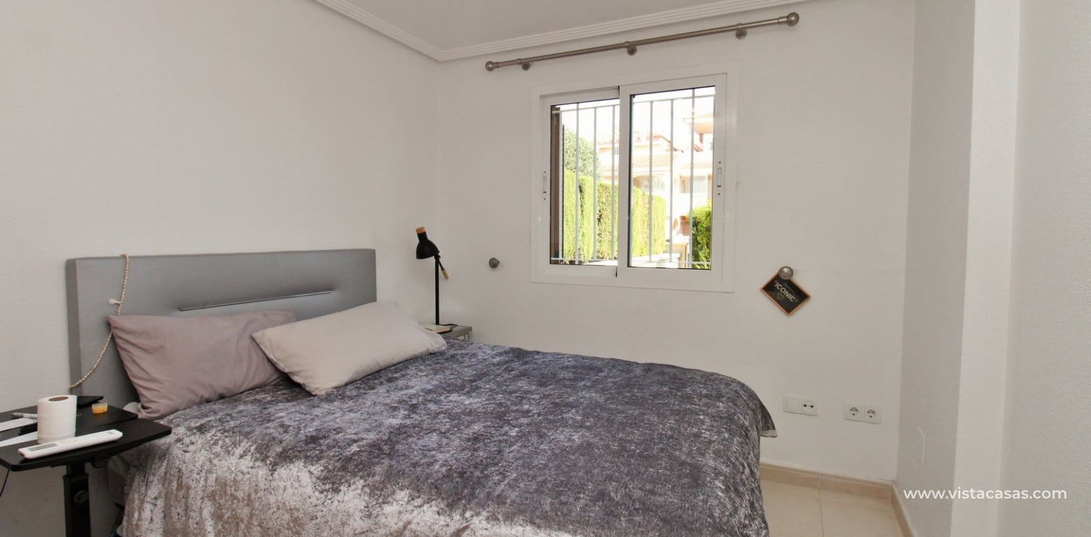 2 Zimmer Apartment zu verkaufen in Playa Flamenca mit Pool - 215.000 € (Ref: 9301981)