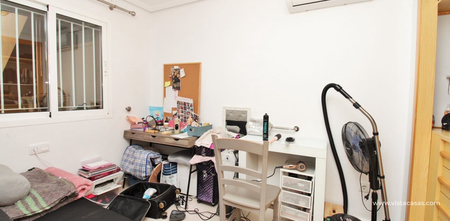 2 Zimmer Apartment zu verkaufen in Playa Flamenca mit Pool - 215.000 € (Ref: 9301981)