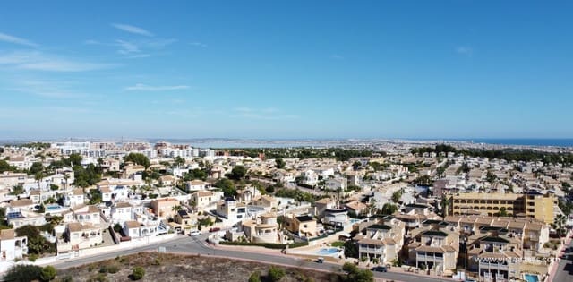 2 Zimmer Apartment zu verkaufen in Villamartin, Orihuela - 295.000 € (Ref: 9306778)