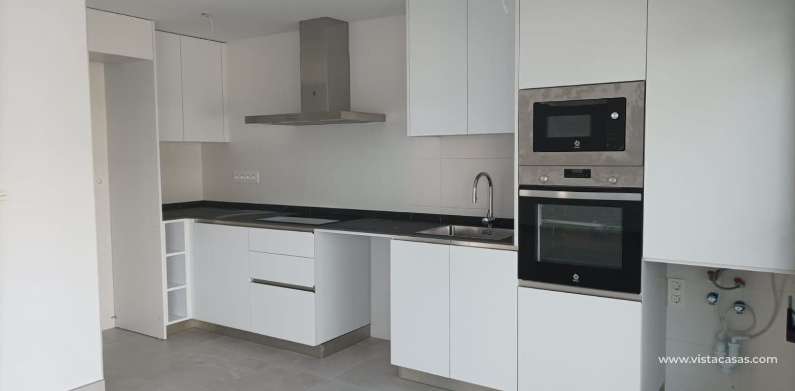 Chalet de 3 habitaciones en Gran Alacant en venta con piscina - 425.000 € (Ref: 9309191)