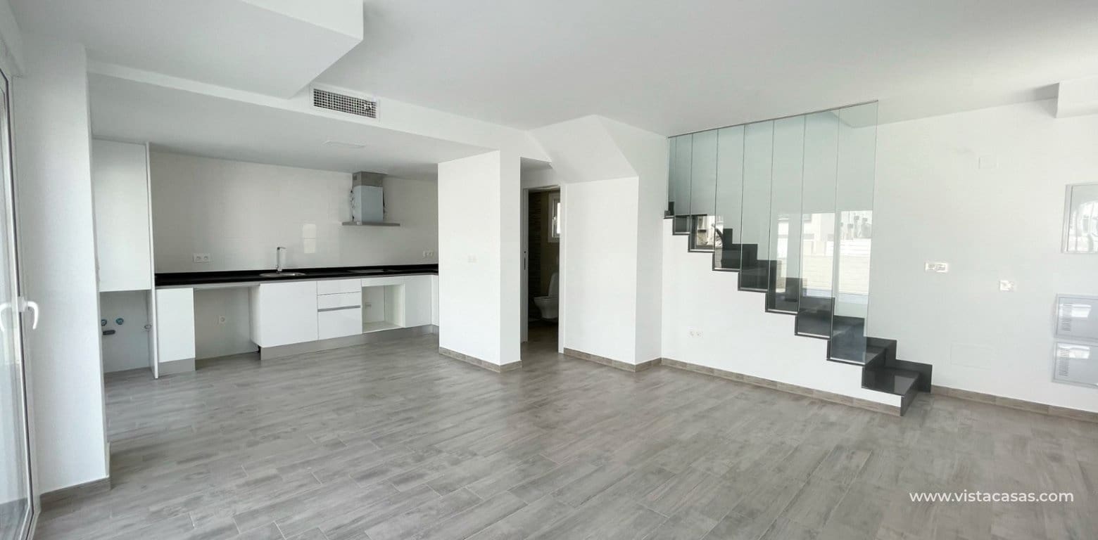 Chalet de 3 habitaciones en Gran Alacant en venta con piscina - 425.000 € (Ref: 9309191)