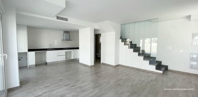 Chalet de 3 habitaciones en Gran Alacant, Santa Pola en venta con piscina - 425.000 € (Ref: 9309191)