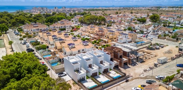 Chalet de 3 habitaciones en Mil Palmeras, Pilar de la Horadada en venta - 539.900 € (Ref: 9311348)