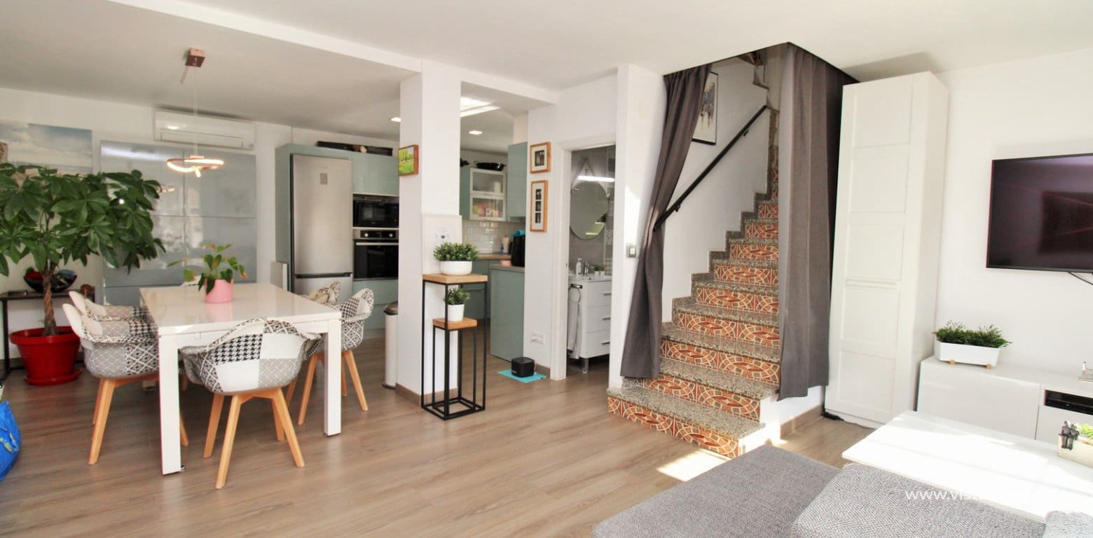 2 chambre Maison de Ville à vendre à Villamartin avec piscine - 330 000 € (Ref: 9329569)