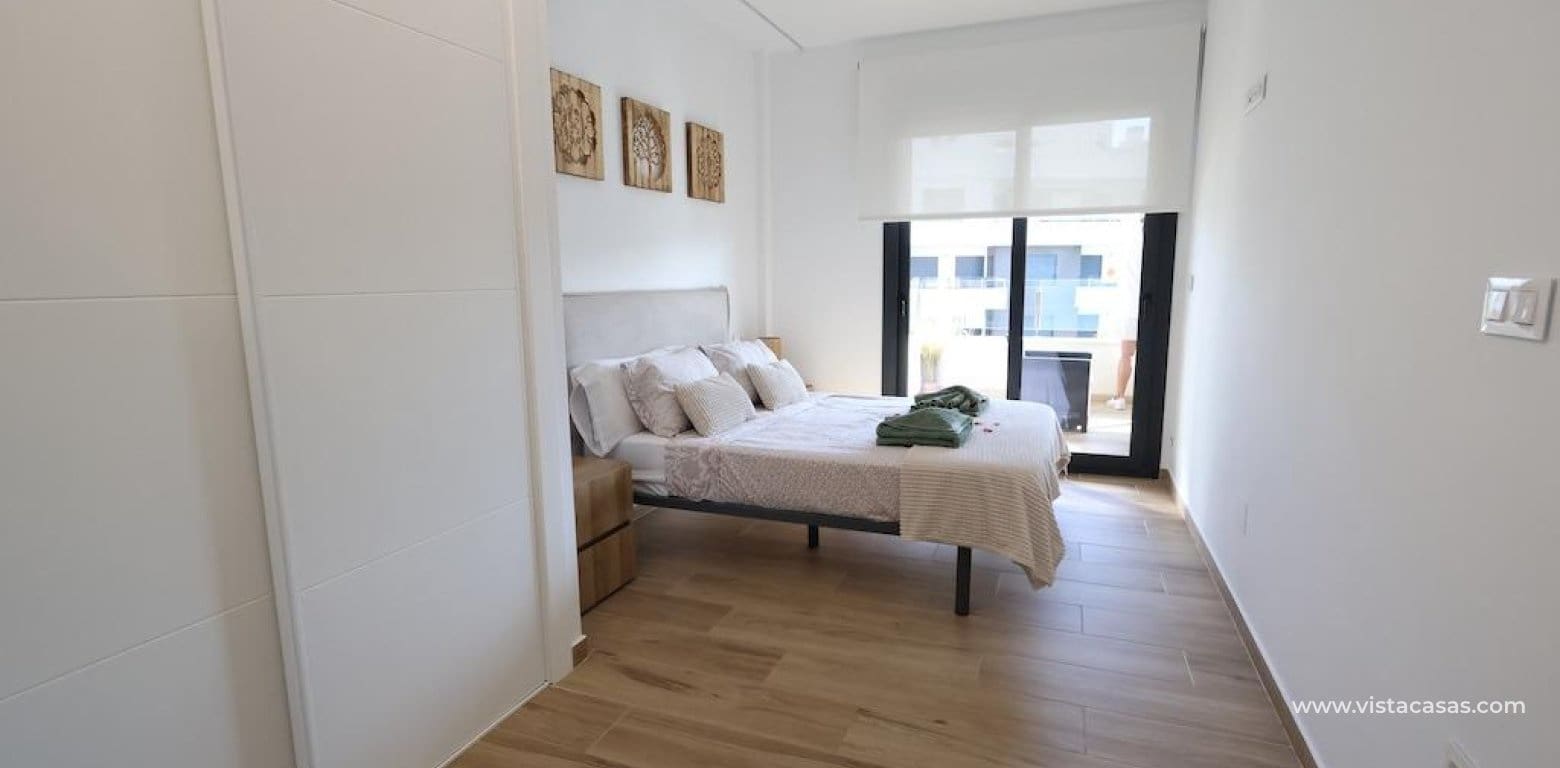 Apartamento de 2 habitaciones en Villamartin en venta - 270.000 € (Ref: 9331031)