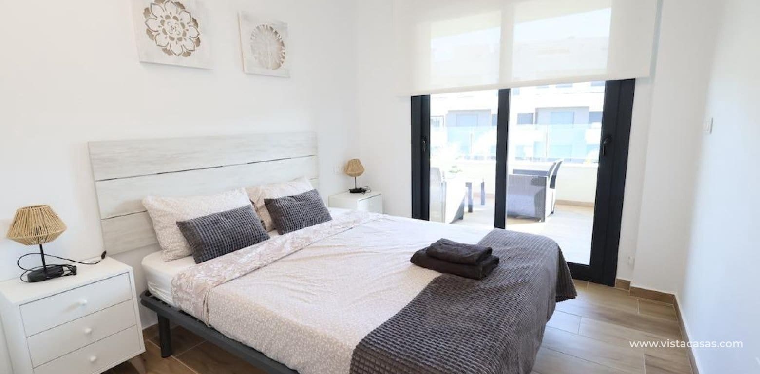 Apartamento de 2 habitaciones en Villamartin en venta - 270.000 € (Ref: 9331031)