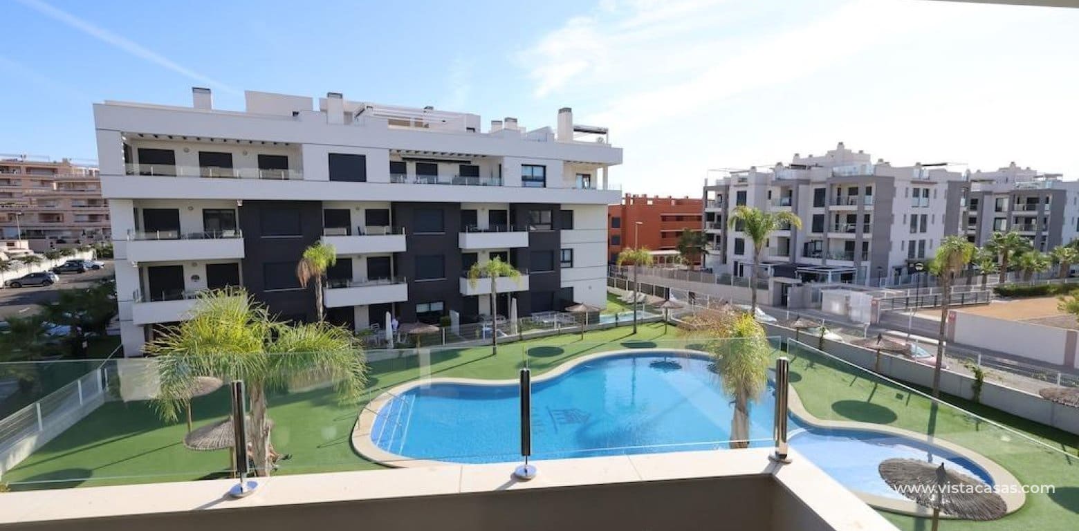 Apartamento de 2 habitaciones en Villamartin en venta - 270.000 € (Ref: 9331031)