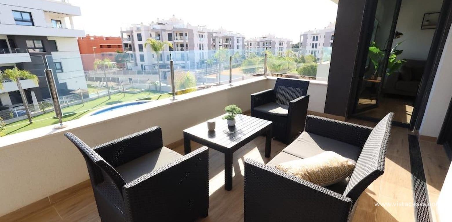 Apartamento de 2 habitaciones en Villamartin en venta - 270.000 € (Ref: 9331031)