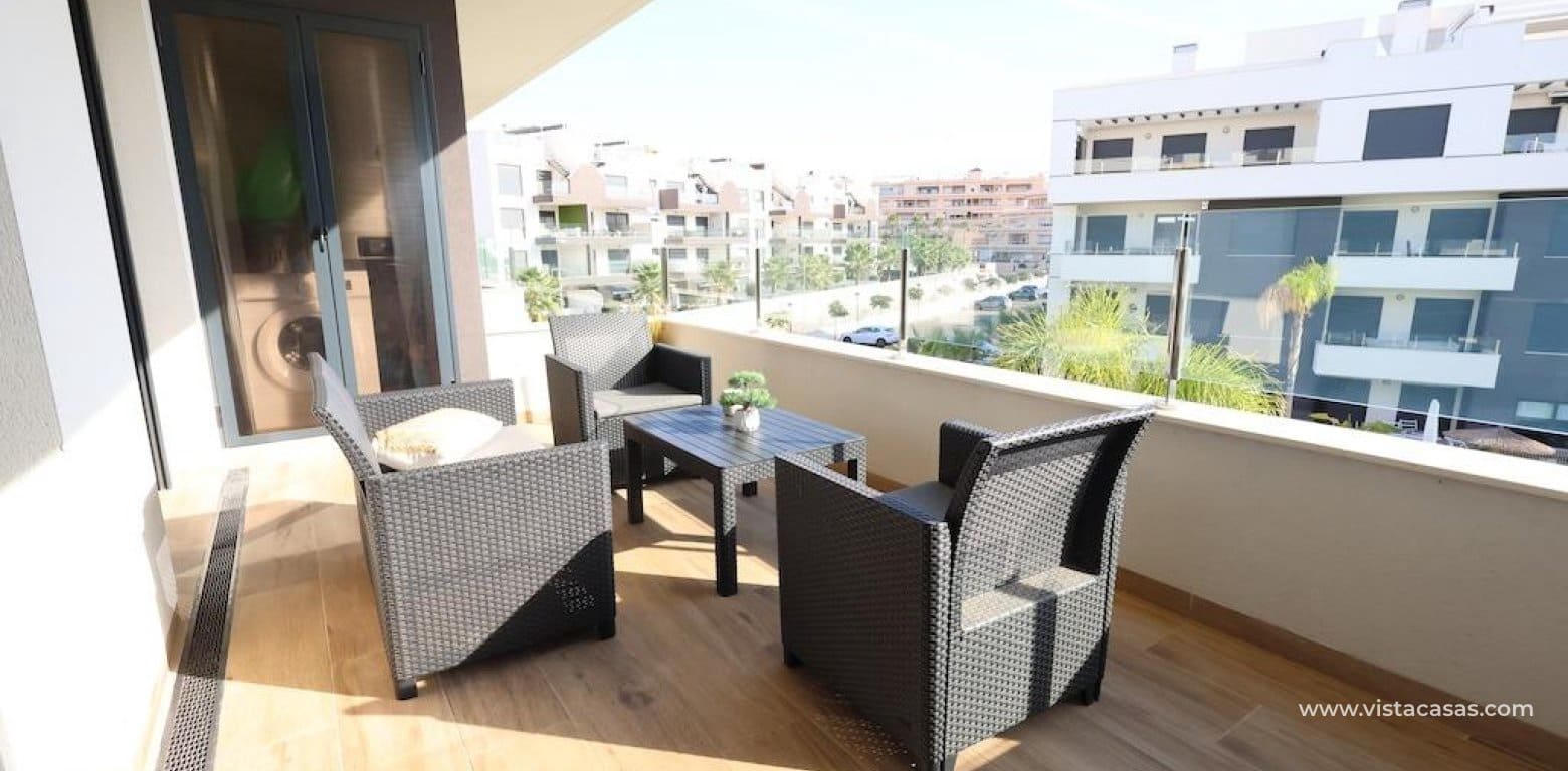 Apartamento de 2 habitaciones en Villamartin en venta - 270.000 € (Ref: 9331031)