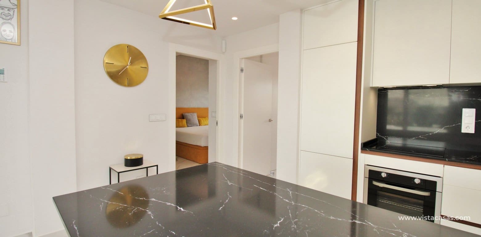 Apartamento de 2 habitaciones en San Miguel de Salinas en venta con piscina - 349.950 € (Ref: 9331756)