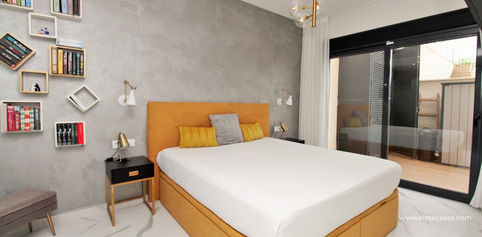 Apartamento de 2 habitaciones en San Miguel de Salinas en venta con piscina - 349.950 € (Ref: 9331756)