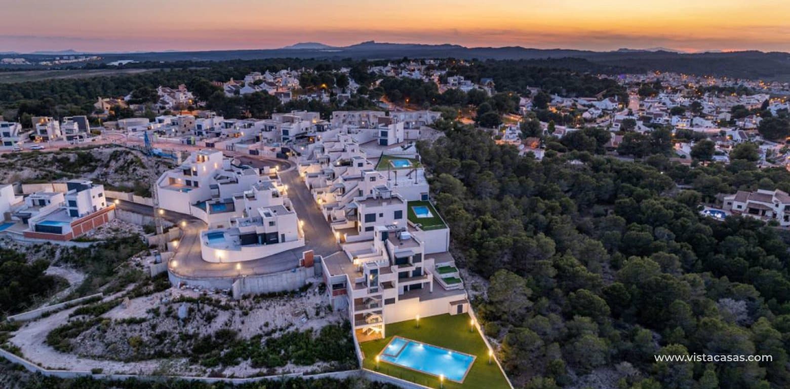 Apartamento de 2 habitaciones en San Miguel de Salinas en venta con piscina - 349.950 € (Ref: 9331756)