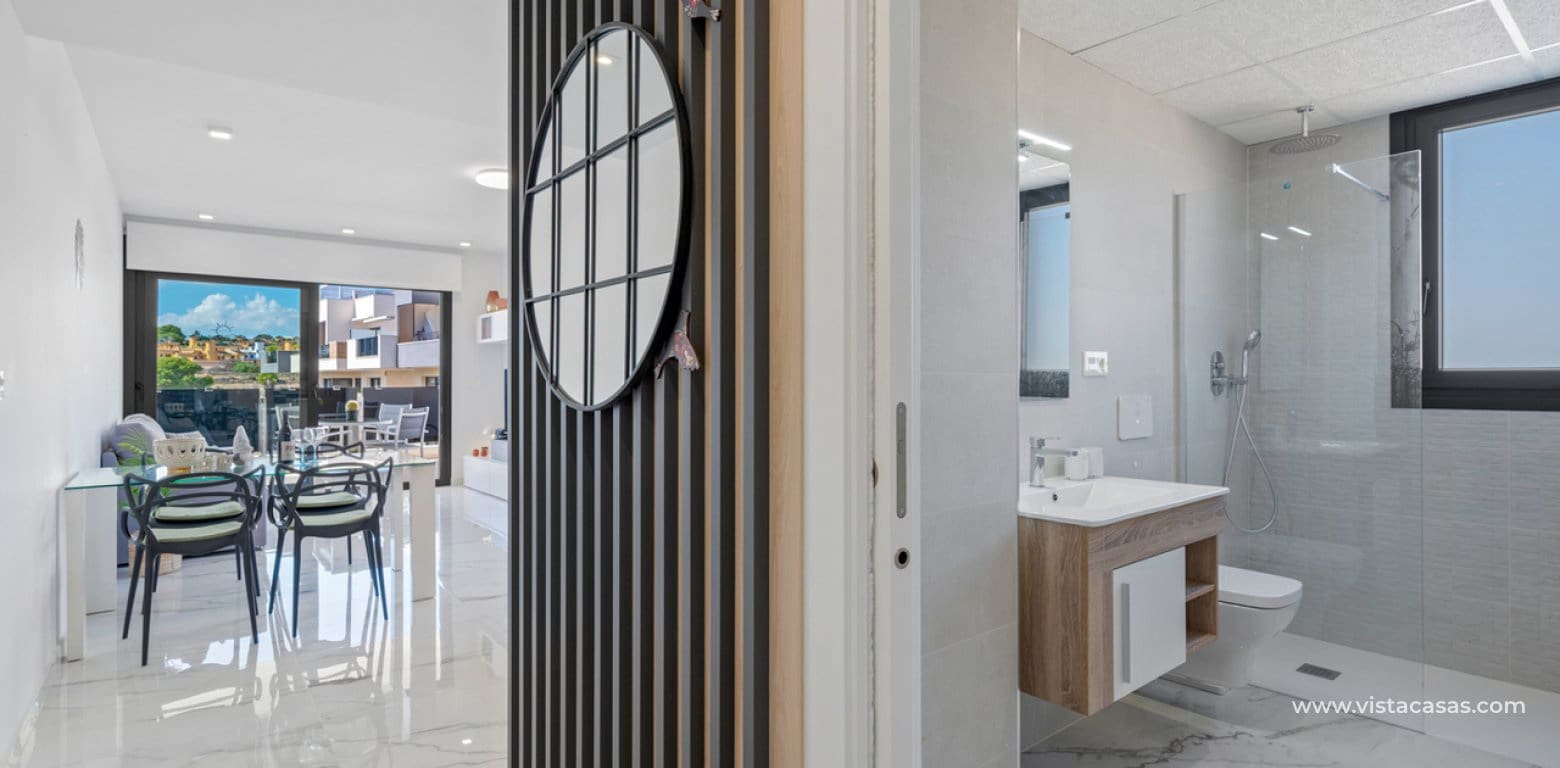 2 soveværelse Lejlighed til salg i Villamartin - € 289.000 (Ref: 9335481)