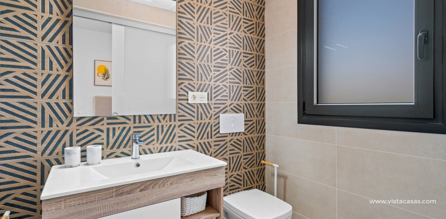 2 bedroom Apartment for sale in Villamartin - € 289,000 (Ref: 9335481)