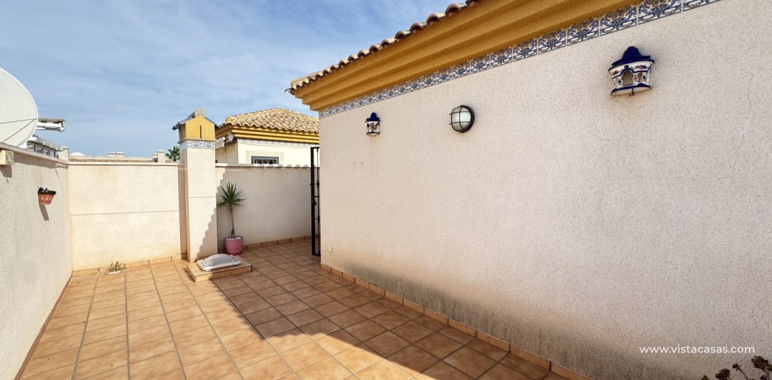 3 bedroom Townhouse for sale in Villamartin - € 199,995 (Ref: 9343623)