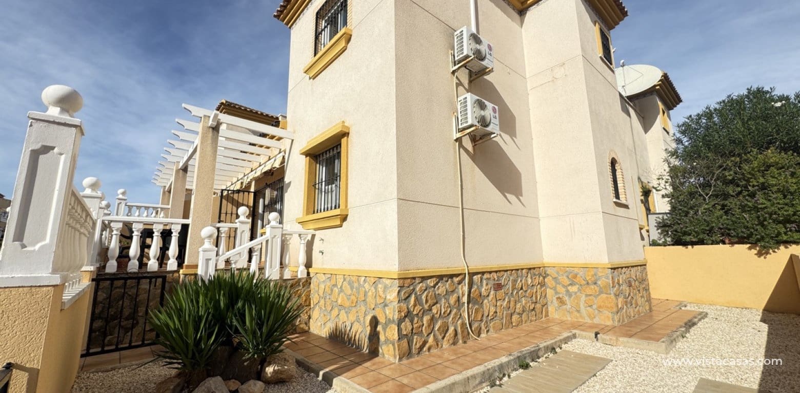 3 bedroom Townhouse for sale in Villamartin - € 199,995 (Ref: 9343623)