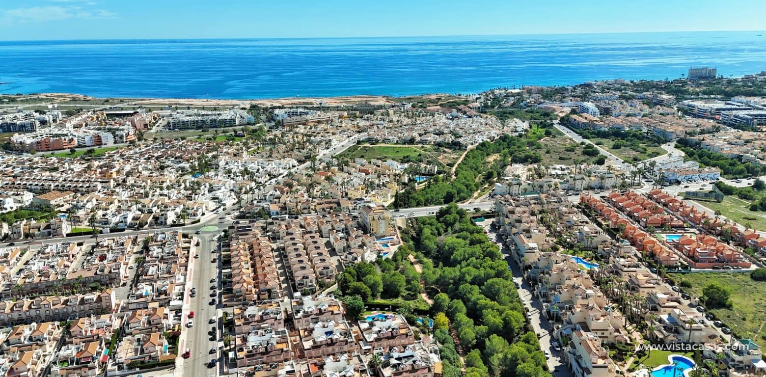 2 sovrum Lägenhet till salu i Playa Flamenca med pool - 199 000 € (Ref: 9346594)