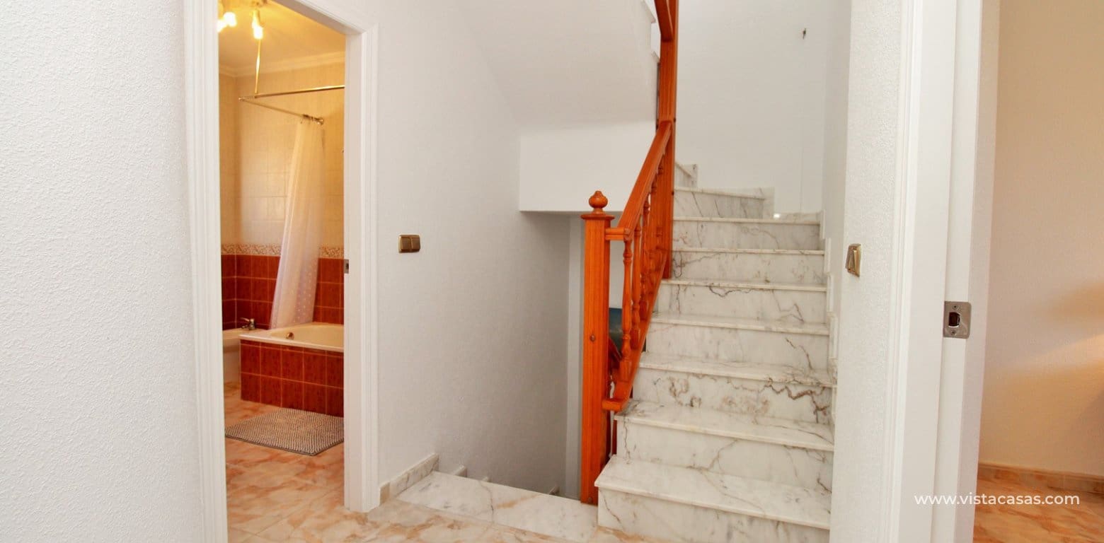 Chalet de 4 habitaciones en Playa Flamenca en venta con piscina - 379.000 € (Ref: 9353024)