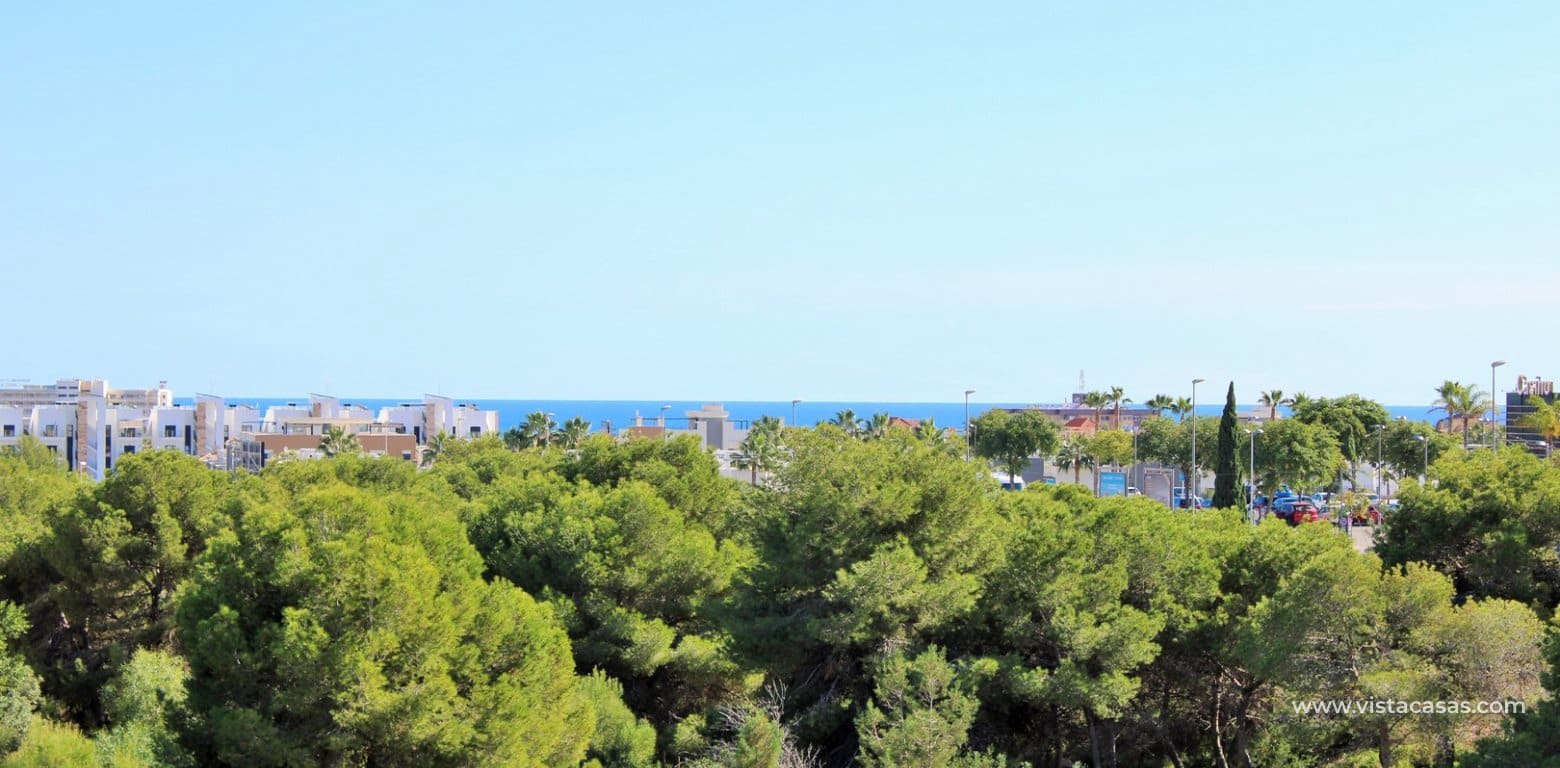 Chalet de 4 habitaciones en Playa Flamenca en venta con piscina - 379.000 € (Ref: 9353024)
