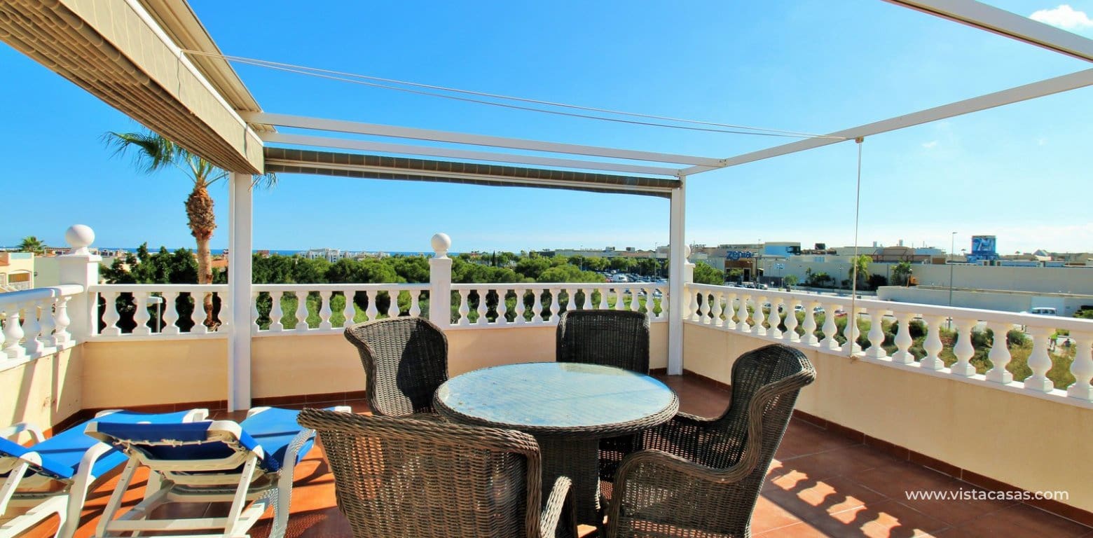 Chalet de 4 habitaciones en Playa Flamenca en venta con piscina - 379.000 € (Ref: 9353024)