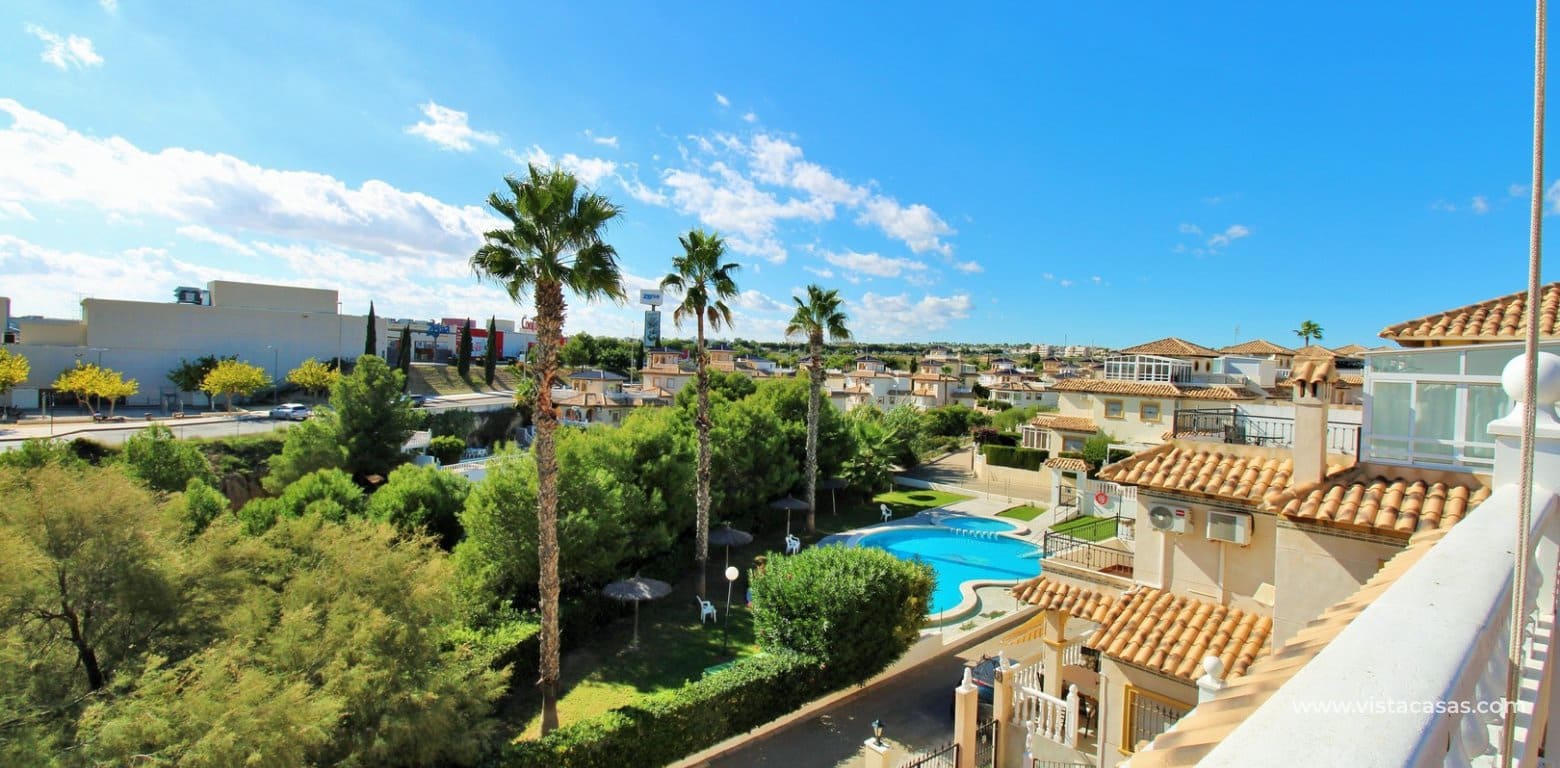 Chalet de 4 habitaciones en Playa Flamenca en venta con piscina - 379.000 € (Ref: 9353024)