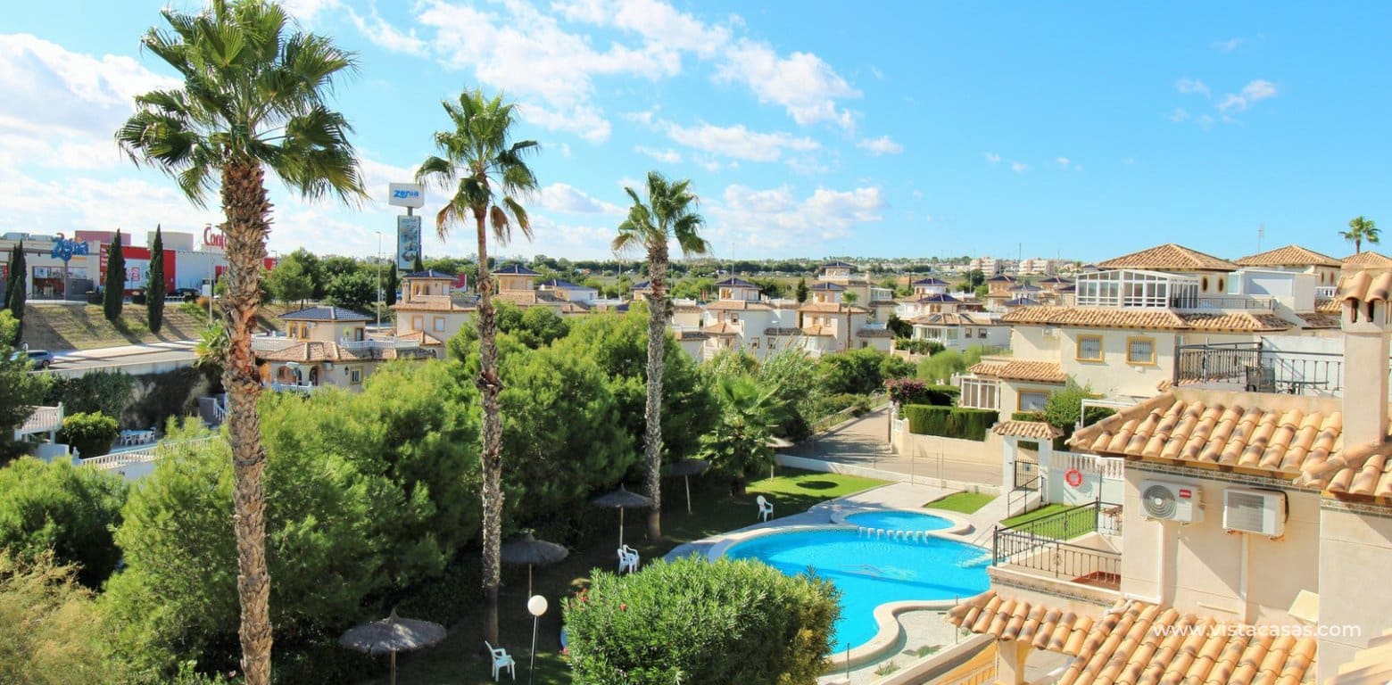 Chalet de 4 habitaciones en Playa Flamenca en venta con piscina - 379.000 € (Ref: 9353024)