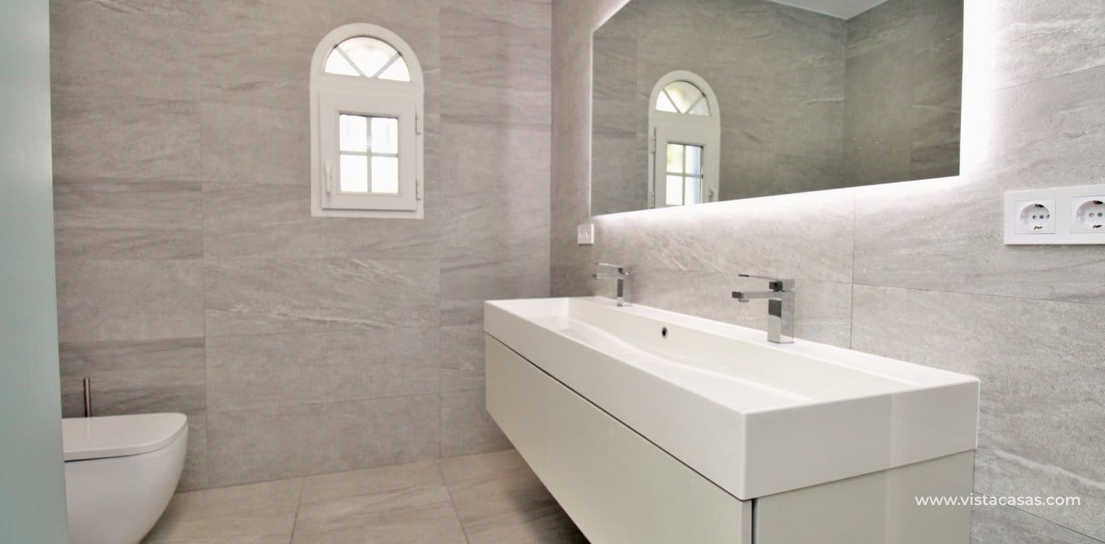 Chalet de 3 habitaciones en Las Ramblas Golf en venta con piscina - 499.000 € (Ref: 9363025)