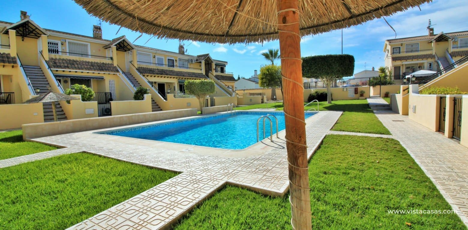 2 soveværelse Lejlighed til salg i Villamartin med swimmingpool - € 144.995 (Ref: 9363338)