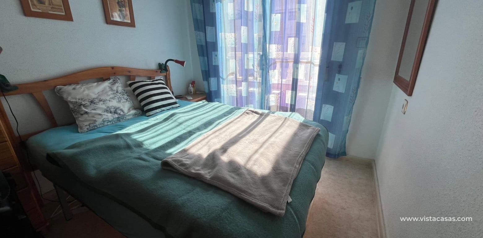 2 bedroom Townhouse for sale in Villamartin - € 144,900 (Ref: 9372176)