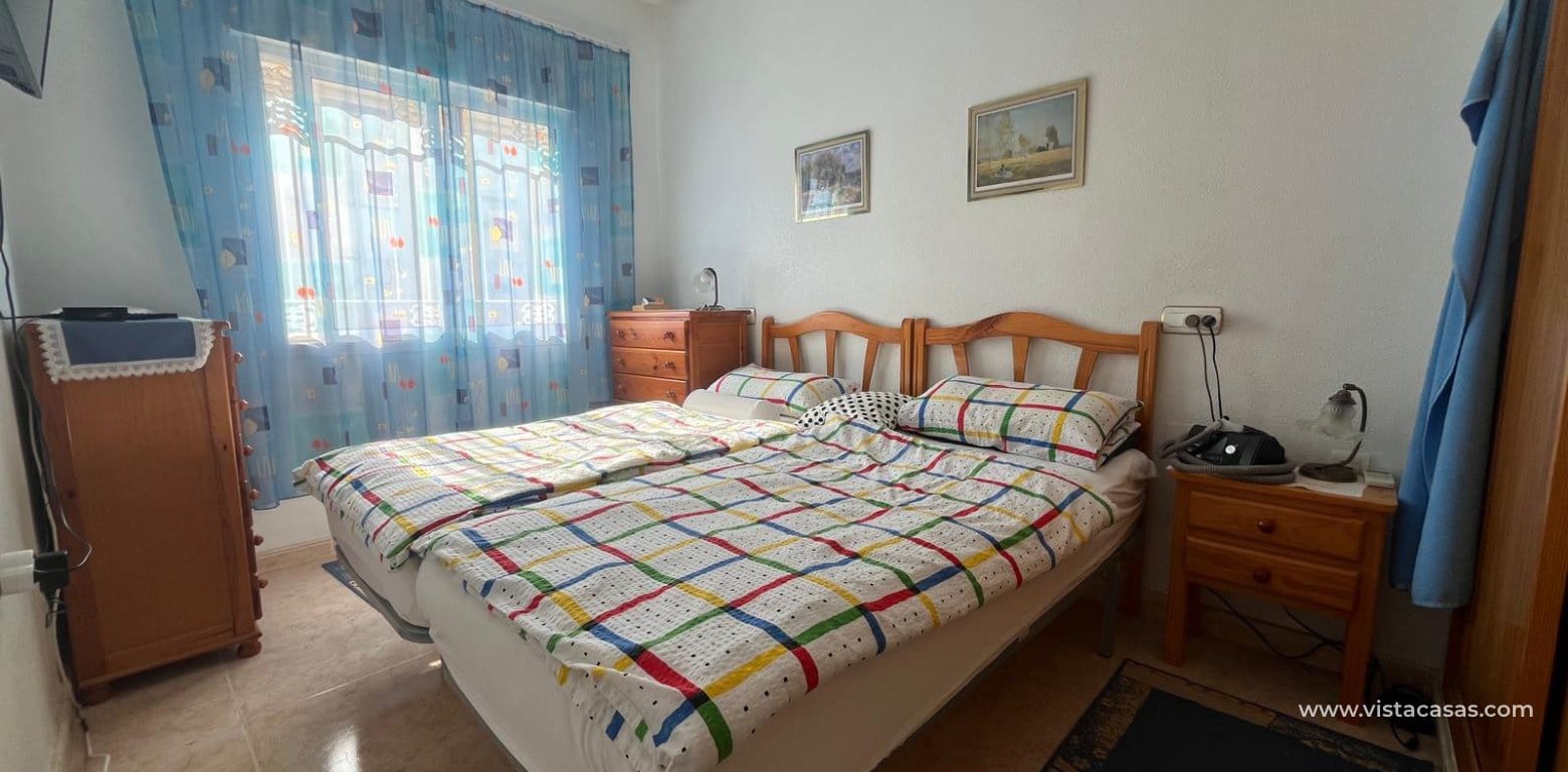 2 bedroom Townhouse for sale in Villamartin - € 144,900 (Ref: 9372176)